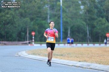 BINH DUONG NEW CITY HALF MARATHON 2024 - Ảnh #1735898