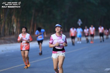 BINH DUONG NEW CITY HALF MARATHON 2024 - Ảnh #1750653