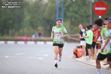 BINH DUONG NEW CITY HALF MARATHON 2024 - Ảnh #1736605