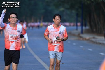 BINH DUONG NEW CITY HALF MARATHON 2024 - Ảnh #1771917