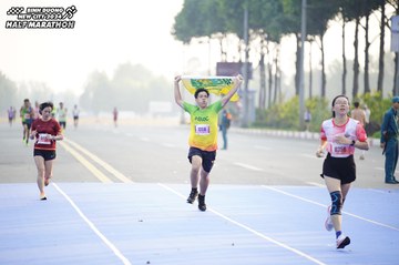 BINH DUONG NEW CITY HALF MARATHON 2024 - Ảnh #1757069