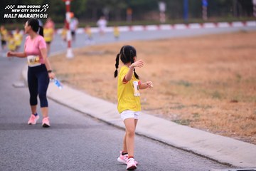 BINH DUONG NEW CITY HALF MARATHON 2024 - Ảnh #1727153