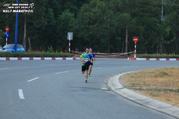 BINH DUONG NEW CITY HALF MARATHON 2024 - Ảnh #1734747