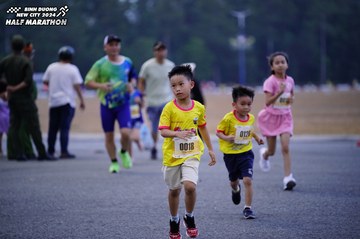 BINH DUONG NEW CITY HALF MARATHON 2024 - Ảnh #1725213