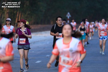 BINH DUONG NEW CITY HALF MARATHON 2024 - Ảnh #1772646