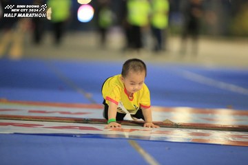 BINH DUONG NEW CITY HALF MARATHON 2024 - Ảnh #1728773