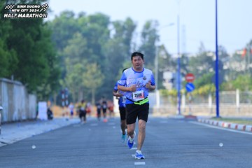 BINH DUONG NEW CITY HALF MARATHON 2024 - Ảnh #1765082
