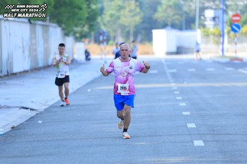 BINH DUONG NEW CITY HALF MARATHON 2024 - Ảnh #1770902