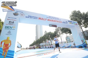 BINH DUONG NEW CITY HALF MARATHON 2024 - Ảnh #1818823
