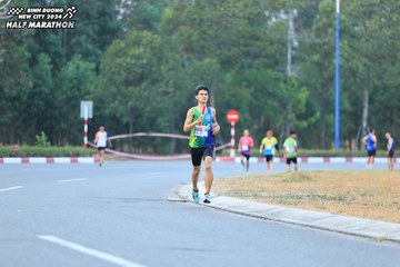BINH DUONG NEW CITY HALF MARATHON 2024 - Ảnh #1735716