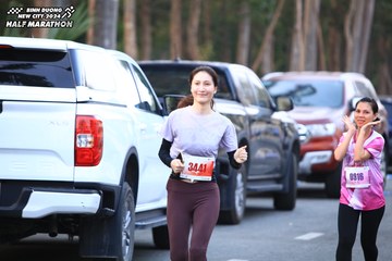 BINH DUONG NEW CITY HALF MARATHON 2024 - Ảnh #1755322