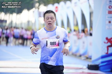 BINH DUONG NEW CITY HALF MARATHON 2024 - Ảnh #1760814