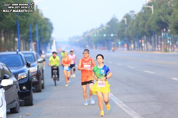 BINH DUONG NEW CITY HALF MARATHON 2024 - Ảnh #1739769