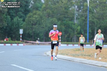 BINH DUONG NEW CITY HALF MARATHON 2024 - Ảnh #1735766