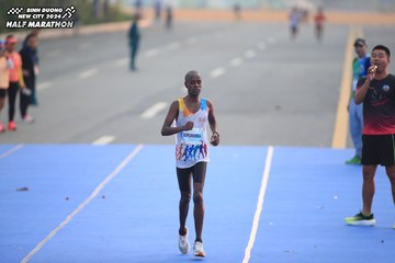 BINH DUONG NEW CITY HALF MARATHON 2024 - Ảnh #1738835