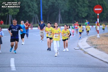 BINH DUONG NEW CITY HALF MARATHON 2024 - Ảnh #1726466