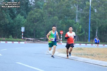 BINH DUONG NEW CITY HALF MARATHON 2024 - Ảnh #1736032