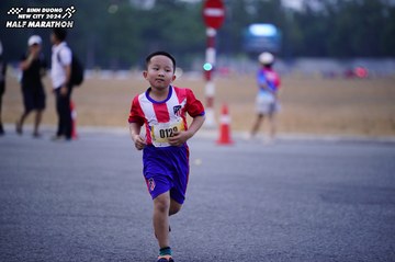 BINH DUONG NEW CITY HALF MARATHON 2024 - Ảnh #1725103