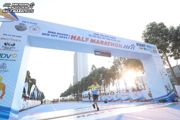BINH DUONG NEW CITY HALF MARATHON 2024 - Ảnh #1819804