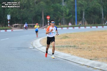 BINH DUONG NEW CITY HALF MARATHON 2024 - Ảnh #1735317