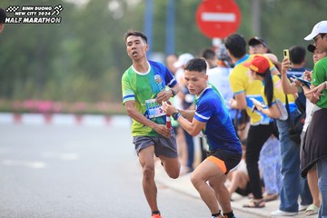 BINH DUONG NEW CITY HALF MARATHON 2024 - Ảnh #1736458