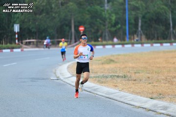 BINH DUONG NEW CITY HALF MARATHON 2024 - Ảnh #1735316