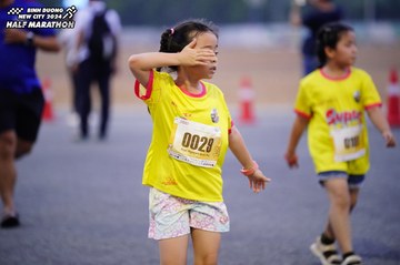 BINH DUONG NEW CITY HALF MARATHON 2024 - Ảnh #1725453