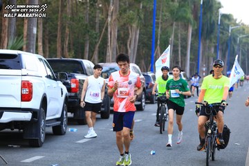 BINH DUONG NEW CITY HALF MARATHON 2024 - Ảnh #1755726