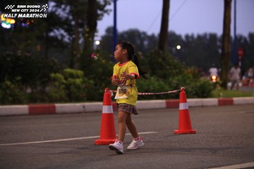 BINH DUONG NEW CITY HALF MARATHON 2024 - Ảnh #1728395