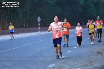 BINH DUONG NEW CITY HALF MARATHON 2024 - Ảnh #1750213