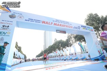 BINH DUONG NEW CITY HALF MARATHON 2024 - Ảnh #1822183