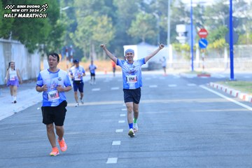 BINH DUONG NEW CITY HALF MARATHON 2024 - Ảnh #1771044
