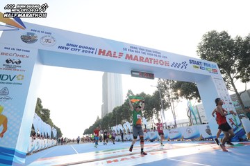 BINH DUONG NEW CITY HALF MARATHON 2024 - Ảnh #1821437