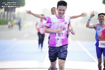 BINH DUONG NEW CITY HALF MARATHON 2024 - Ảnh #1758237
