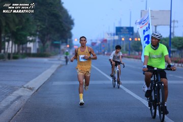 BINH DUONG NEW CITY HALF MARATHON 2024 - Ảnh #1764047