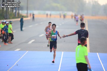 BINH DUONG NEW CITY HALF MARATHON 2024 - Ảnh #1739332