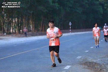 BINH DUONG NEW CITY HALF MARATHON 2024 - Ảnh #1750297