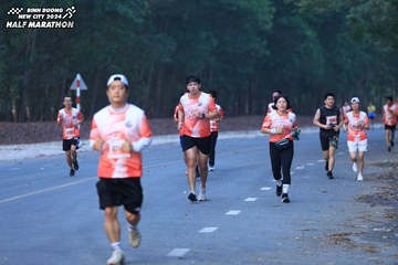 BINH DUONG NEW CITY HALF MARATHON 2024 - Ảnh #1750086