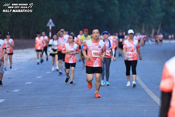 BINH DUONG NEW CITY HALF MARATHON 2024 - Ảnh #1750815