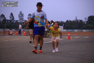 BINH DUONG NEW CITY HALF MARATHON 2024 - Ảnh #1728380