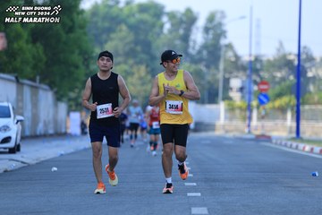BINH DUONG NEW CITY HALF MARATHON 2024 - Ảnh #1763541