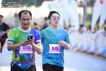BINH DUONG NEW CITY HALF MARATHON 2024 - Ảnh #1757820