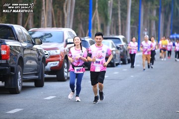 BINH DUONG NEW CITY HALF MARATHON 2024 - Ảnh #1755328