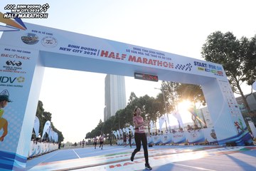 BINH DUONG NEW CITY HALF MARATHON 2024 - Ảnh #1819893
