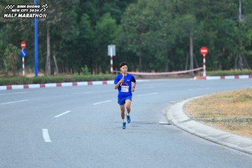 BINH DUONG NEW CITY HALF MARATHON 2024 - Ảnh #1735062