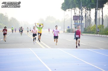 BINH DUONG NEW CITY HALF MARATHON 2024 - Ảnh #1757039