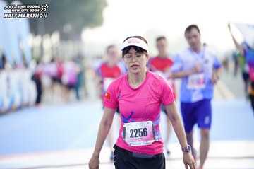 BINH DUONG NEW CITY HALF MARATHON 2024 - Ảnh #1759563