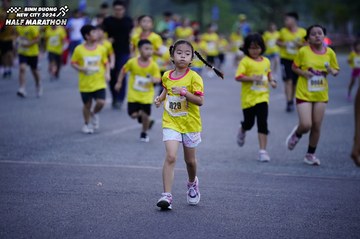 BINH DUONG NEW CITY HALF MARATHON 2024 - Ảnh #1724676
