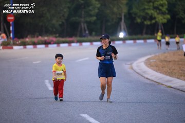 BINH DUONG NEW CITY HALF MARATHON 2024 - Ảnh #1727287