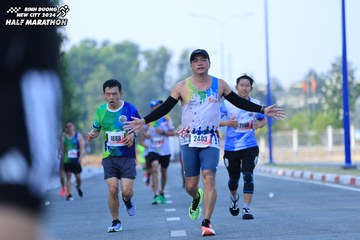 BINH DUONG NEW CITY HALF MARATHON 2024 - Ảnh #1763982